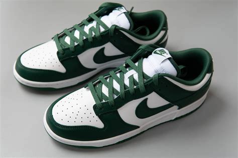 michigan state nike dunks